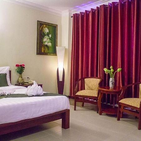 V N E Hotel พนมเปญ ภายนอก รูปภาพ