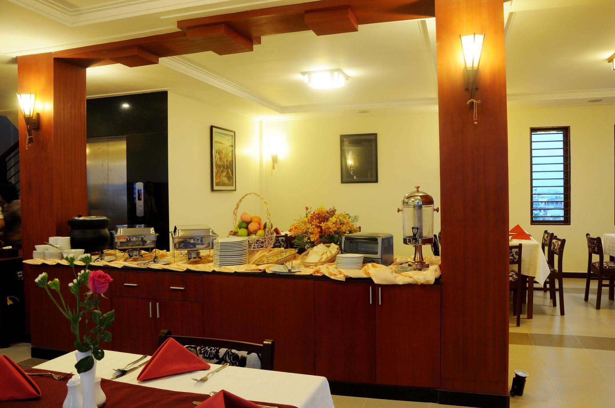 V N E Hotel พนมเปญ ภายนอก รูปภาพ