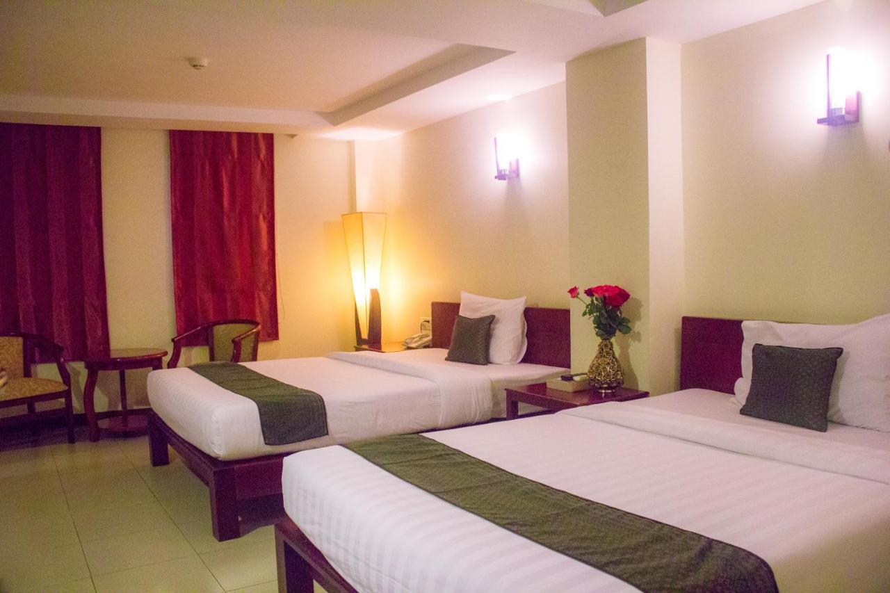 V N E Hotel พนมเปญ ภายนอก รูปภาพ