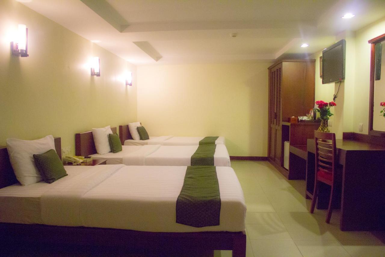 V N E Hotel พนมเปญ ภายนอก รูปภาพ