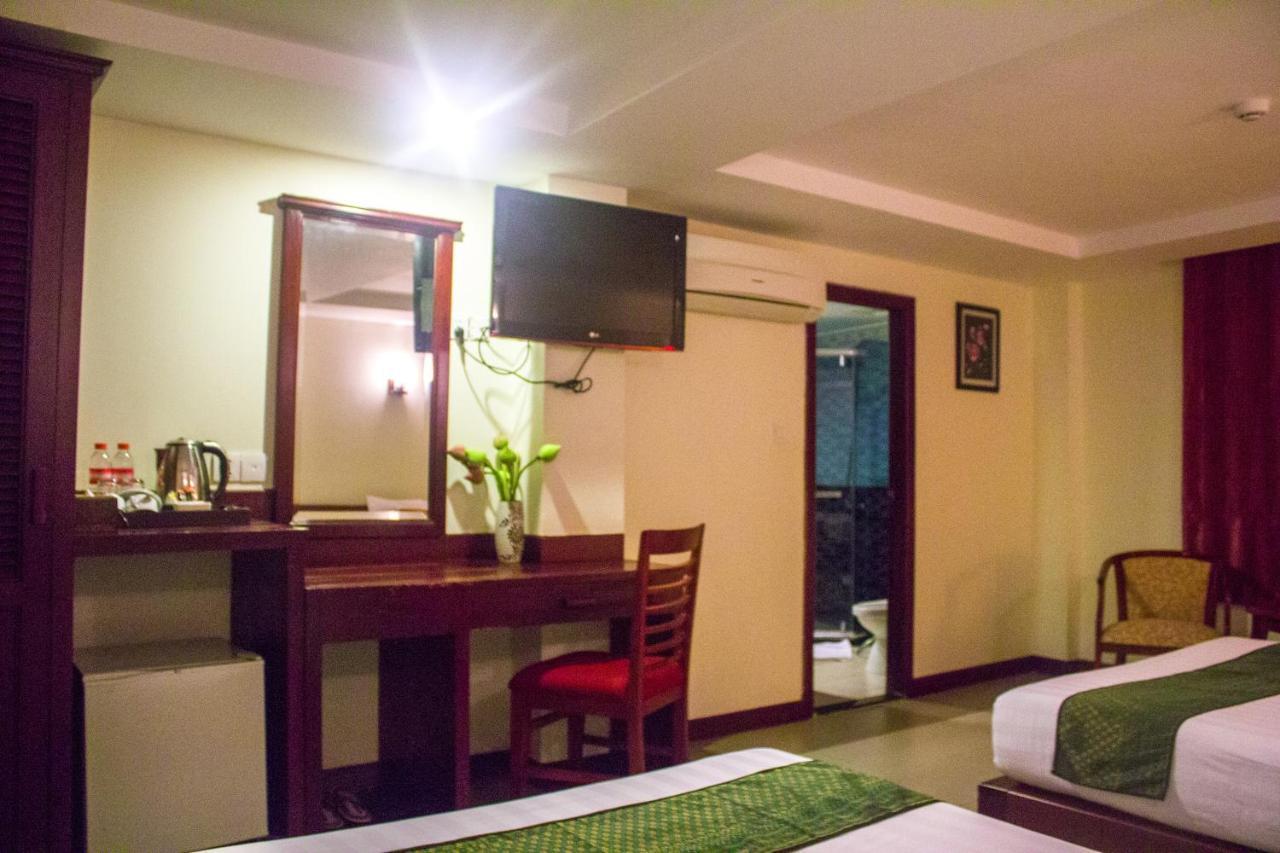 V N E Hotel พนมเปญ ภายนอก รูปภาพ