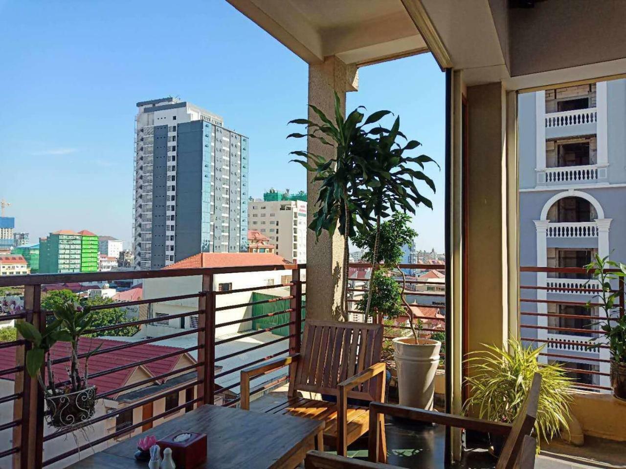 V N E Hotel พนมเปญ ภายนอก รูปภาพ